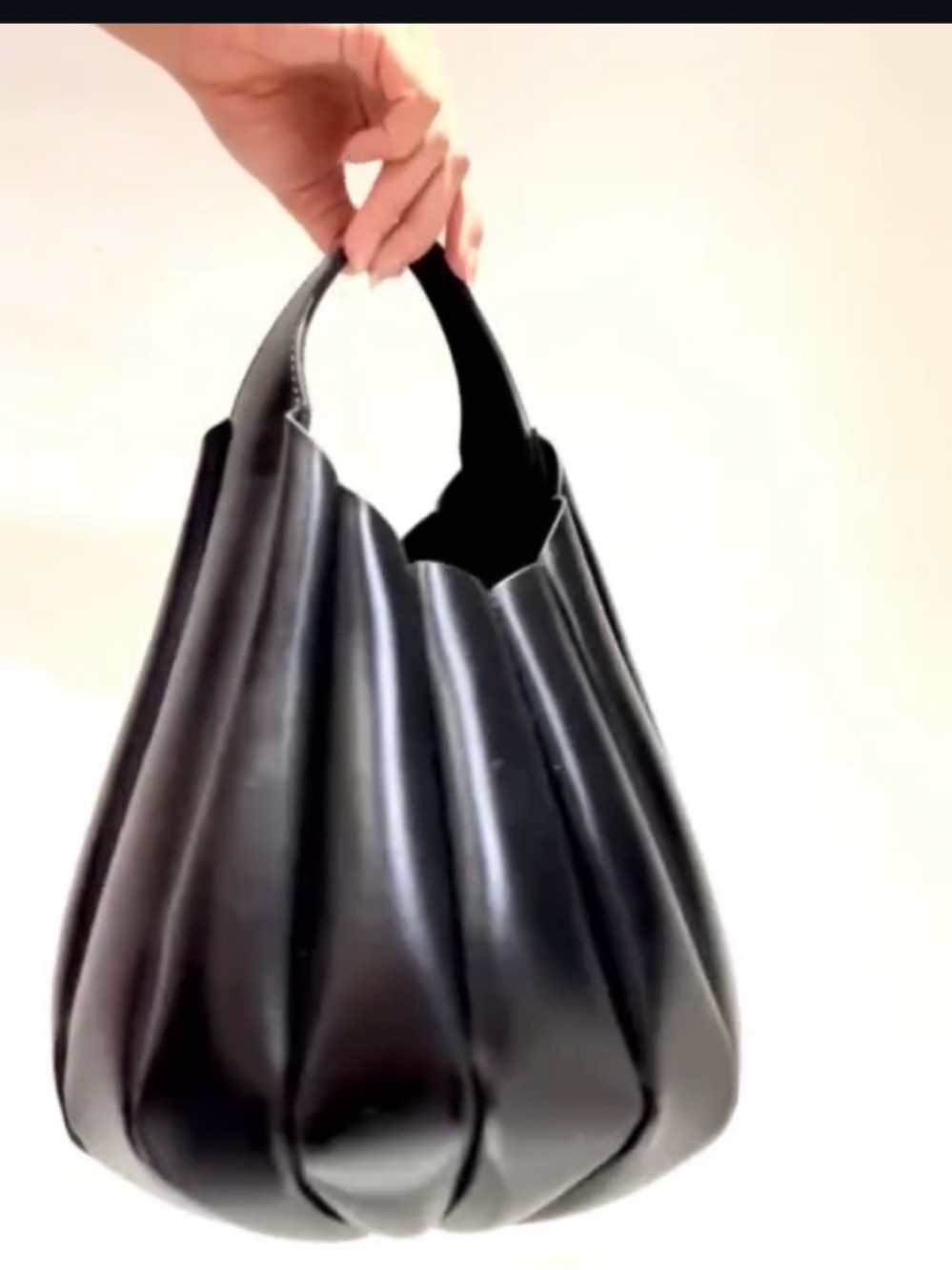 Zucca Bag by Cult Gaia